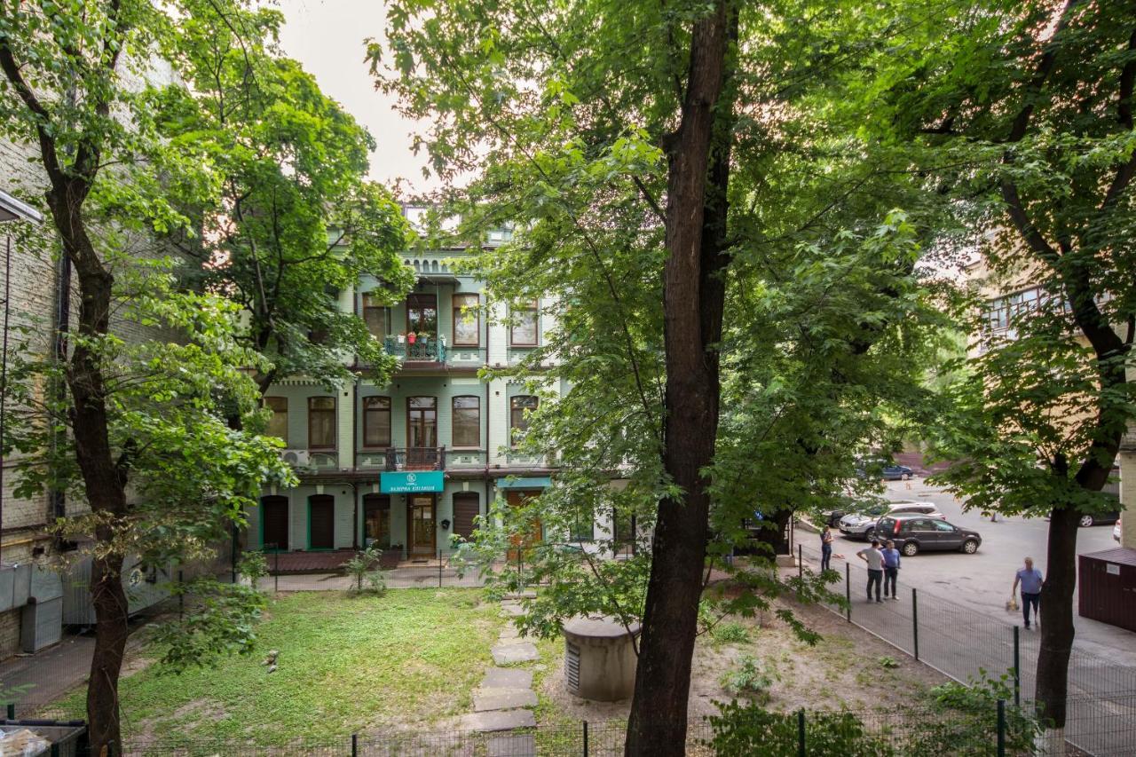 Design Apartments On Velyka Vasylkivska 42 キエフ エクステリア 写真