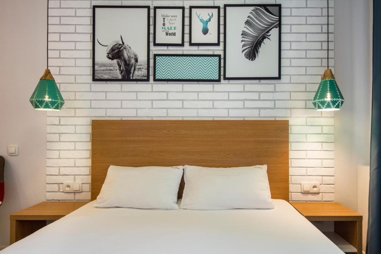 Design Apartments On Velyka Vasylkivska 42 キエフ エクステリア 写真